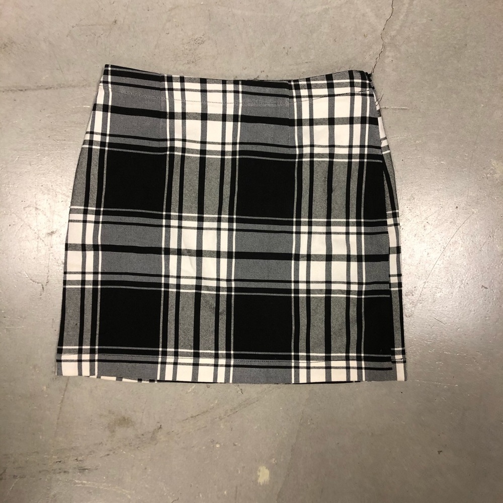 Urban outfitters black plaid skirt